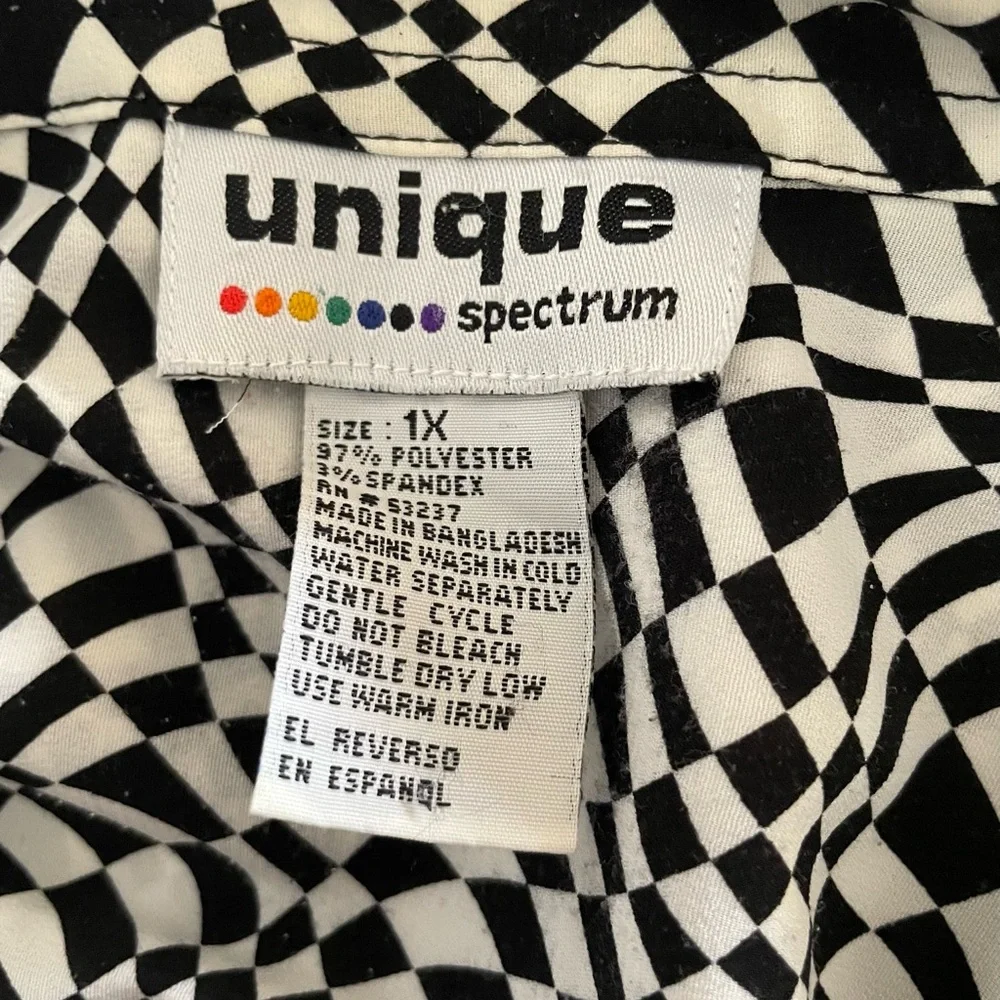 Woman’s Black and White Geometric Shirt - Picture 5 of 5